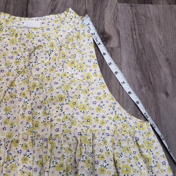 Storia Women's Medium Floral Sundress Loose Flowy Ruffle Detail Sleeveless Tier - Picture 3 of 11